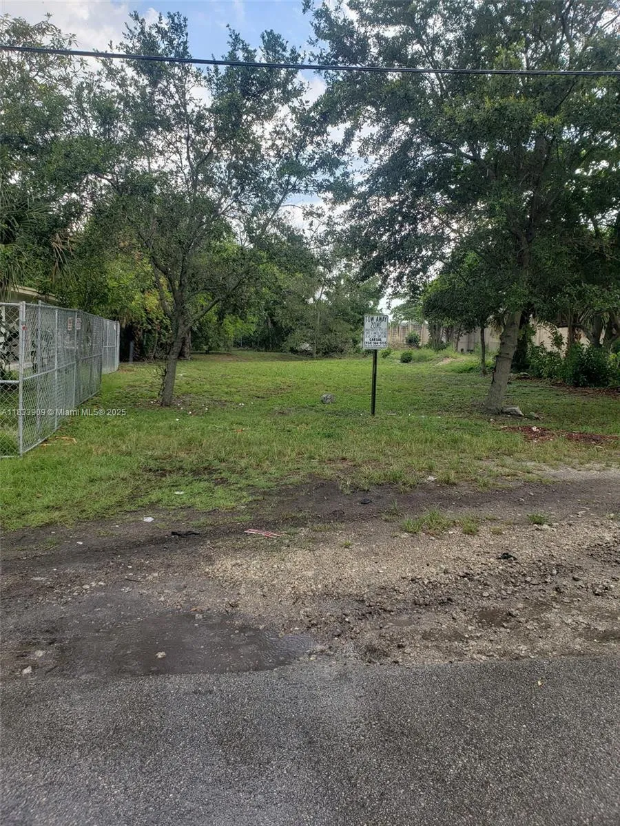 894 SW 9th Ct, Pompano Beach FL 33060