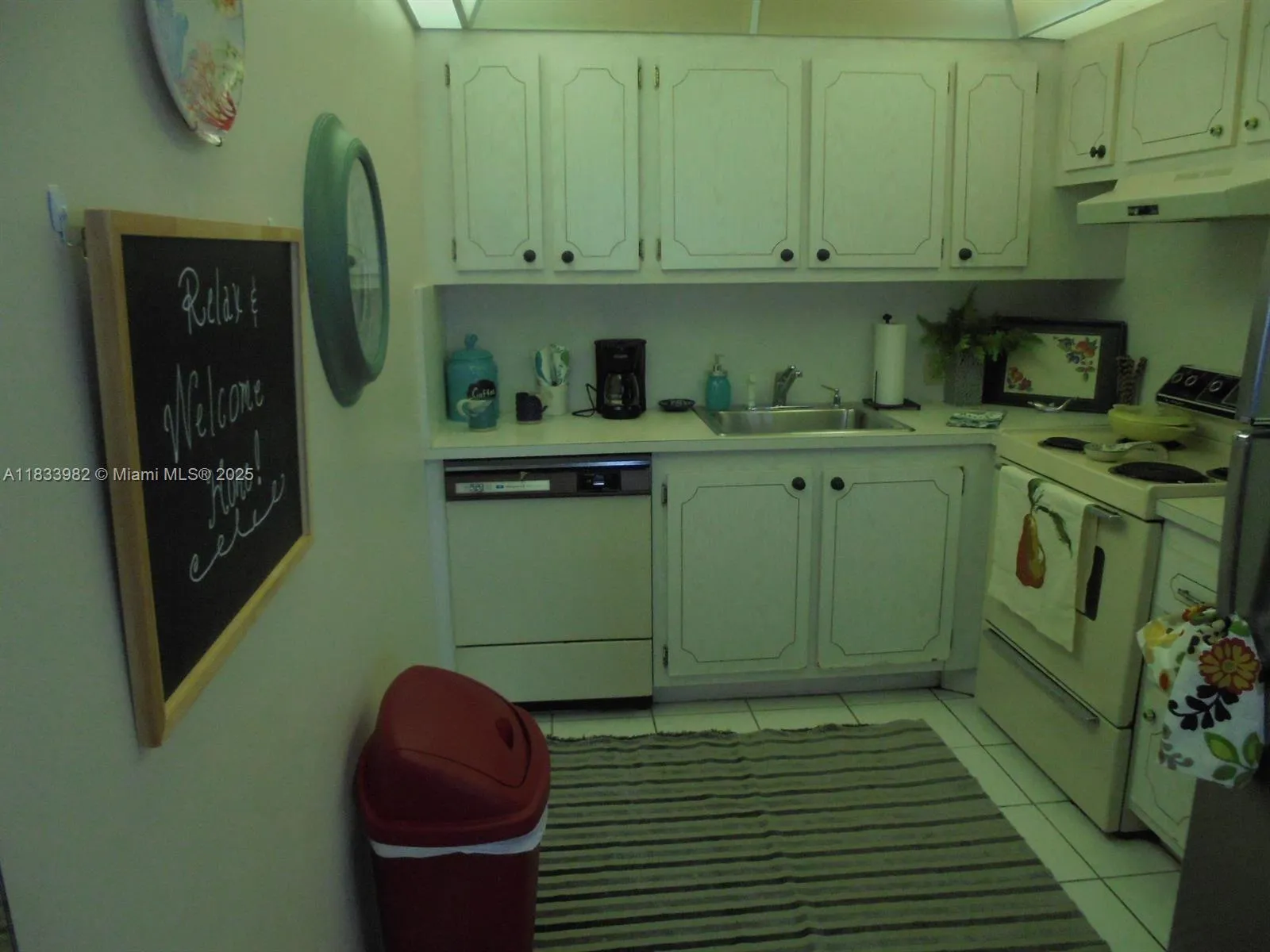 2 bedroom 1 bath for sale at 31 Fanshaw A # 31A, Boca Raton FL 33434