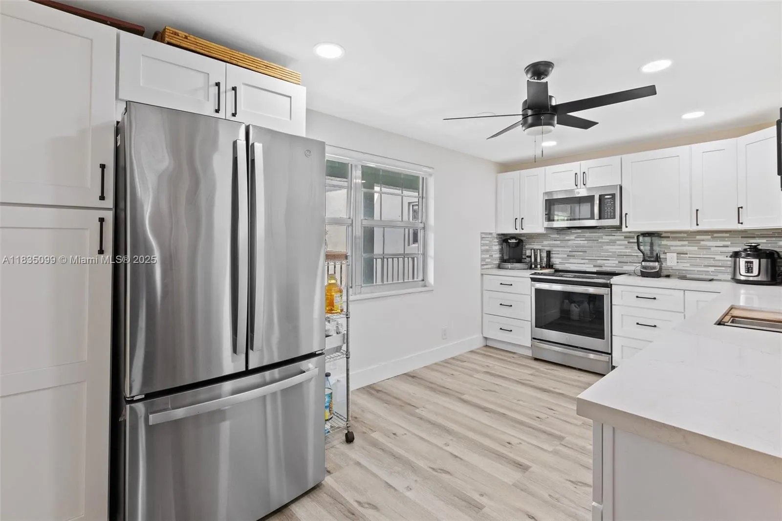 802 Cypress Grove Ln # 409, Pompano Beach FL 33069