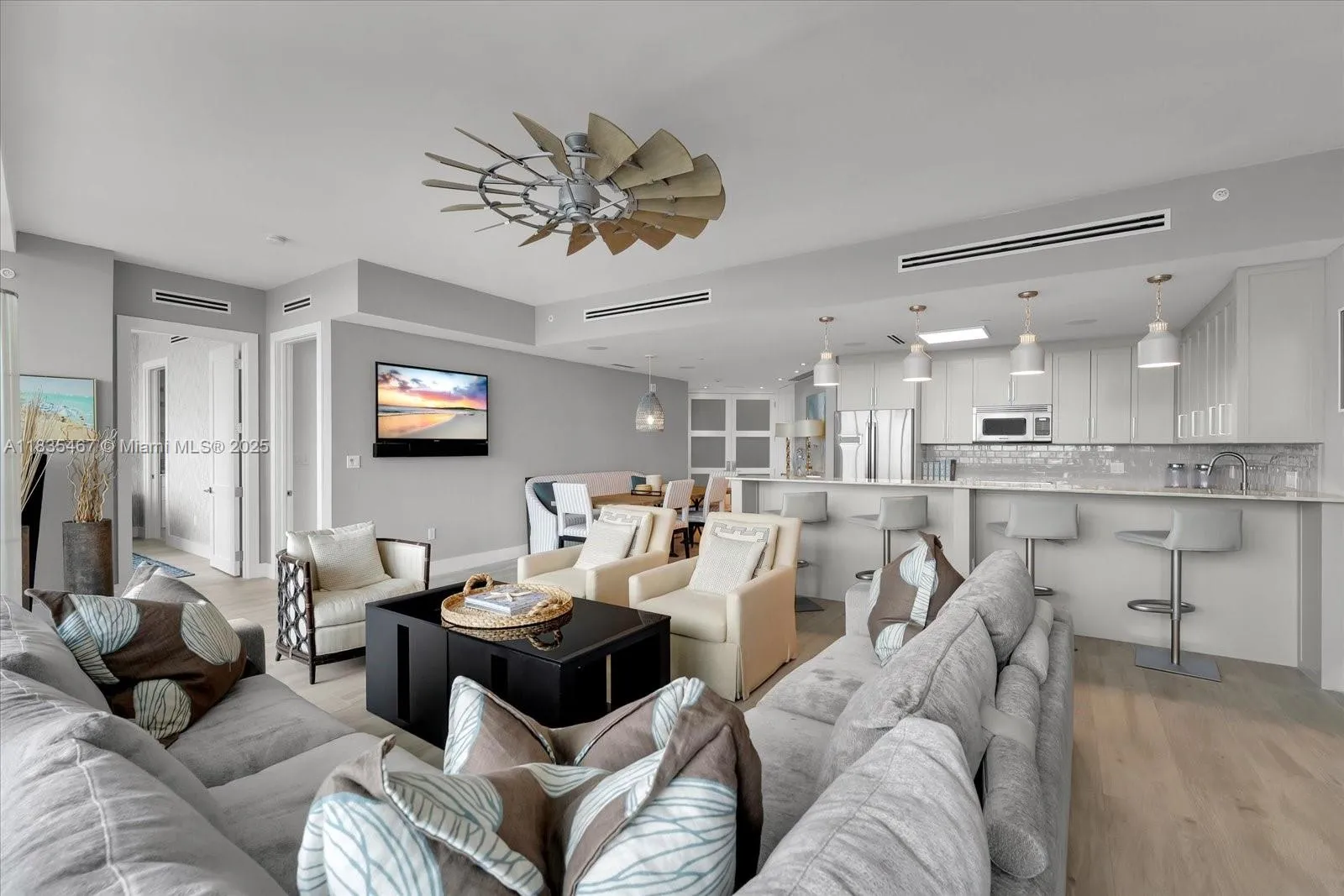 100 S Pointe Dr # 1502, Miami Beach FL 33139