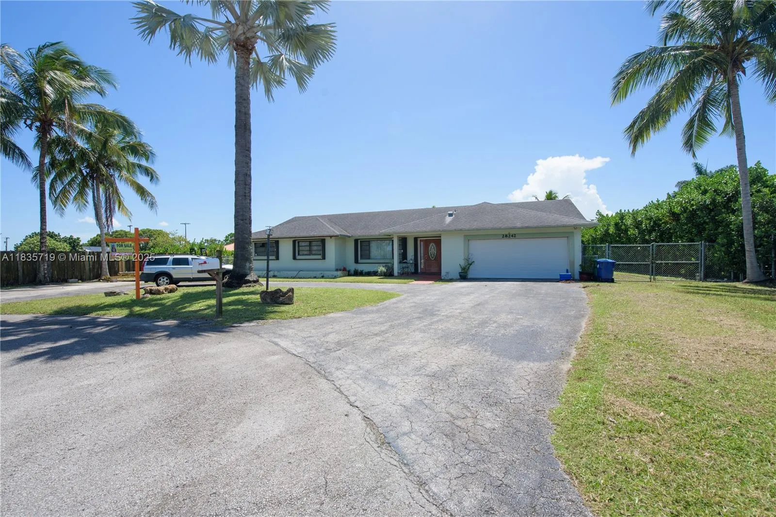 3 bedroom 2 bath for sale at 28242 SW 163rd Ct, Homestead FL 33033