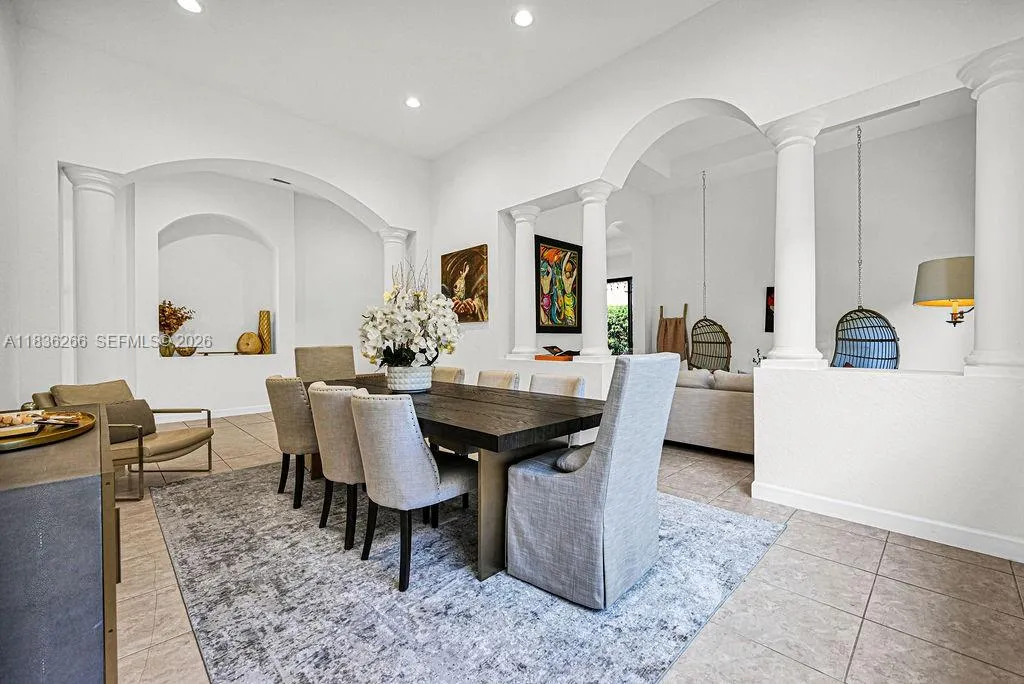 7565 SW 190th St, Cutler Bay FL 33157