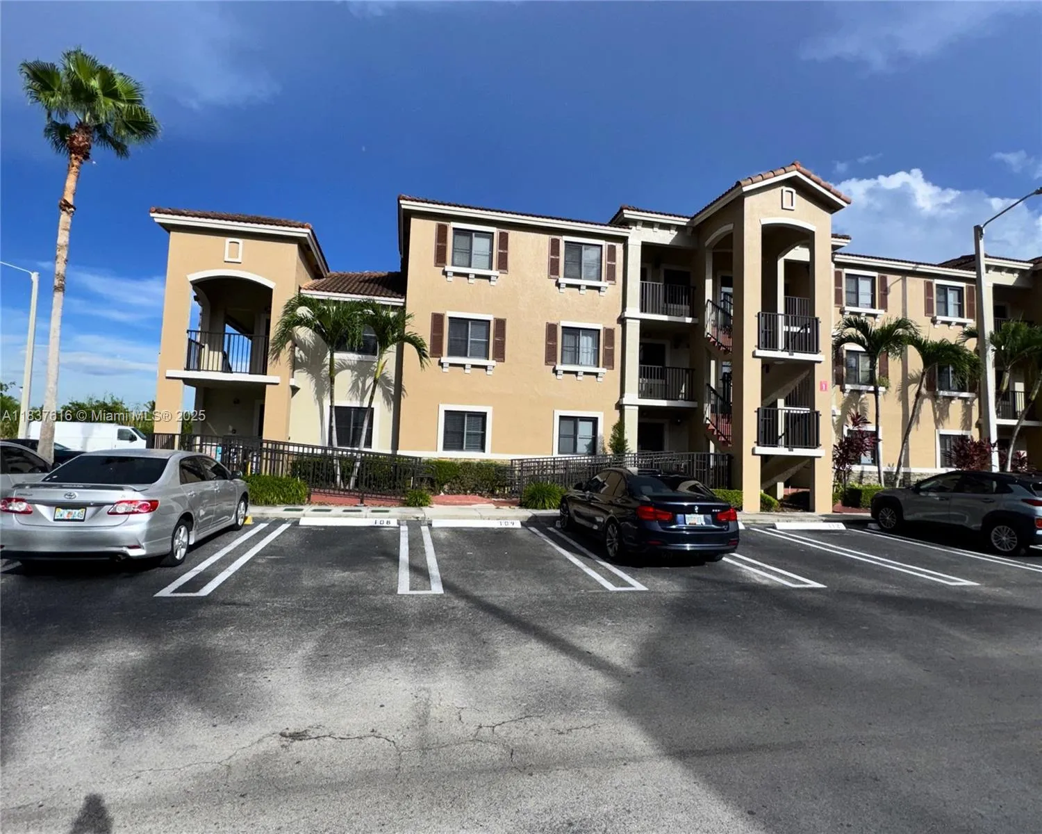 22441 SW 88th Pl # 5, Cutler Bay FL 33190