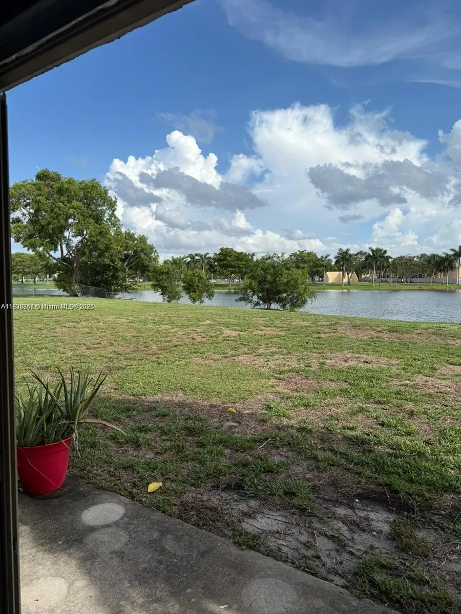 2 bedroom 1 bath for sale at 8560 N Sherman Cir # 105, Miramar FL 33025