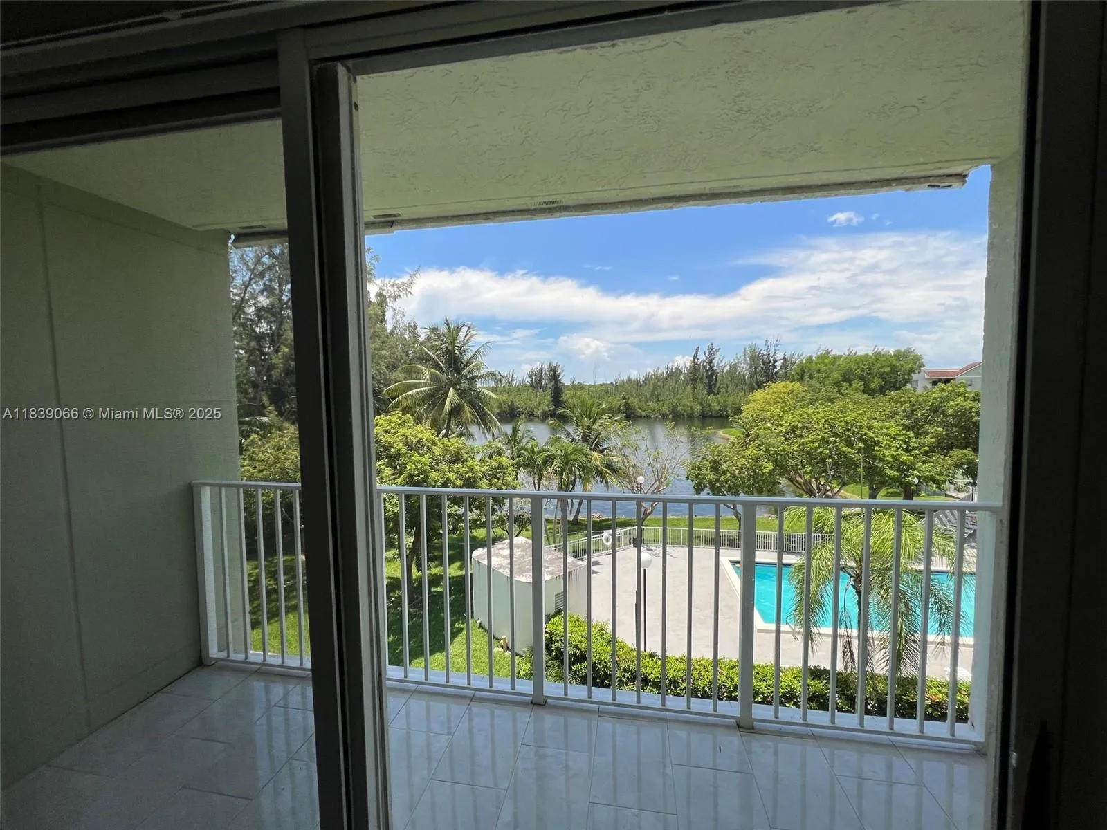 8200 SW 210th St # 308, Cutler Bay FL 33189