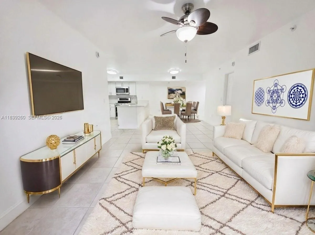 2 bedroom 2 bath for sale at 2620 S University Dr # 111, Davie FL 33328