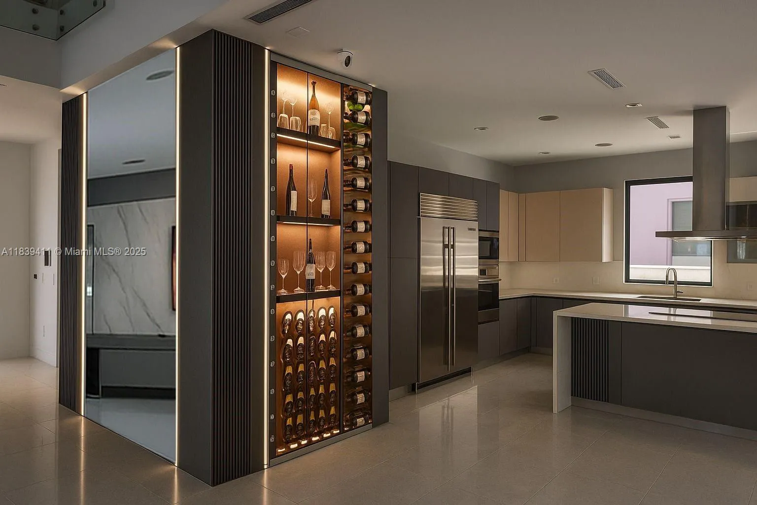 5 bedroom 4 bath for sale at 10431 NW 68th Ter, Doral FL 33178