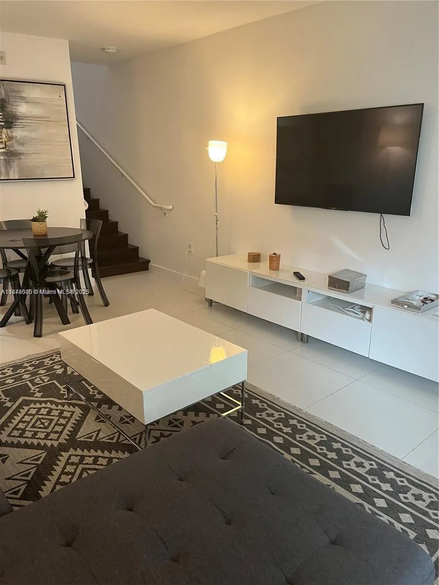 2130 Park Ave # 4, Miami Beach FL 33139