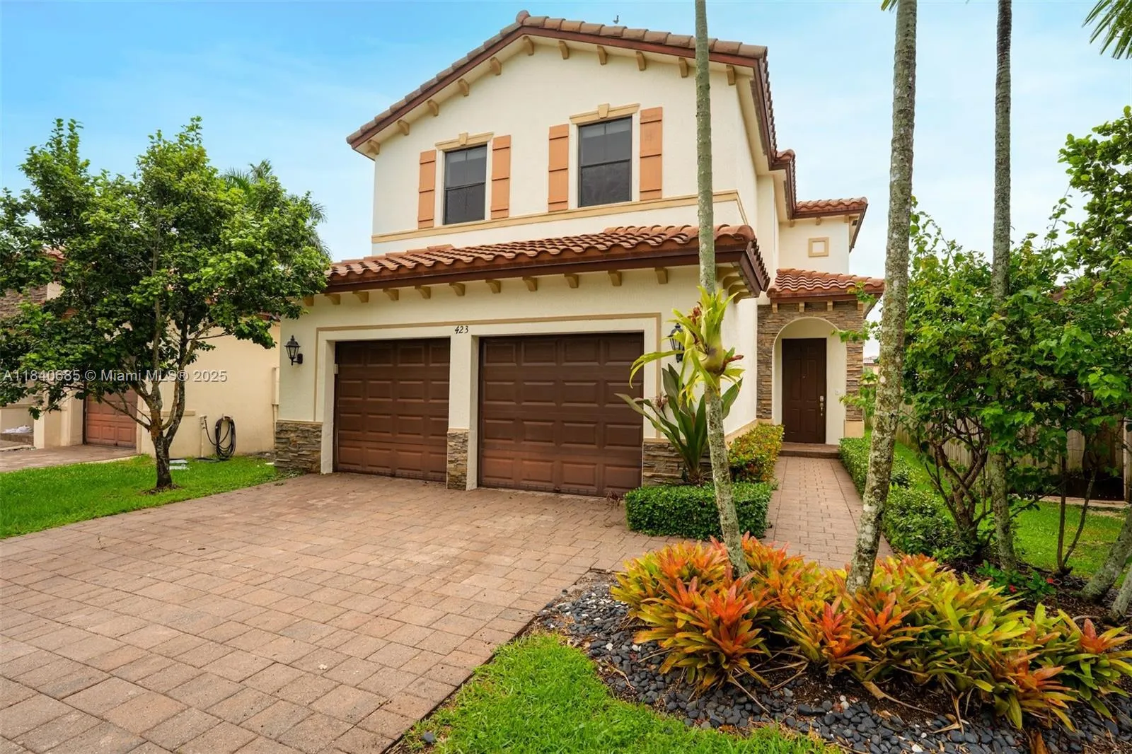 3 bedroom 2 bath for sale at 423 SE 33rd Ter, Homestead FL 33033