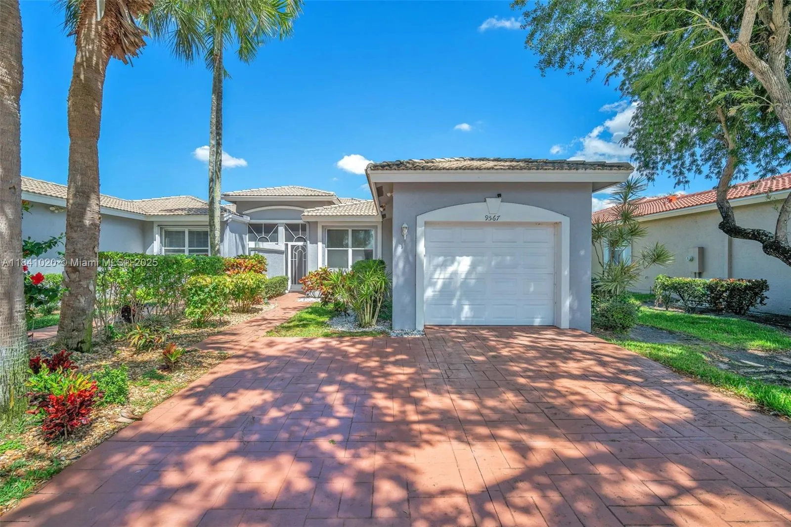 3 bedroom 2 bath for sale at 9567 N Crescent View Dr N, Boynton Beach FL 33437