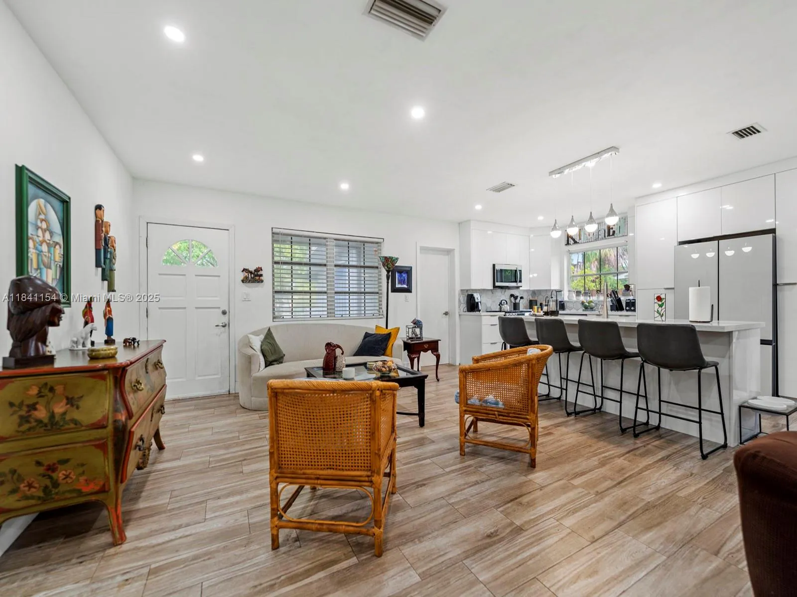 19711 Whispering Pines Rd, Cutler Bay FL 33157