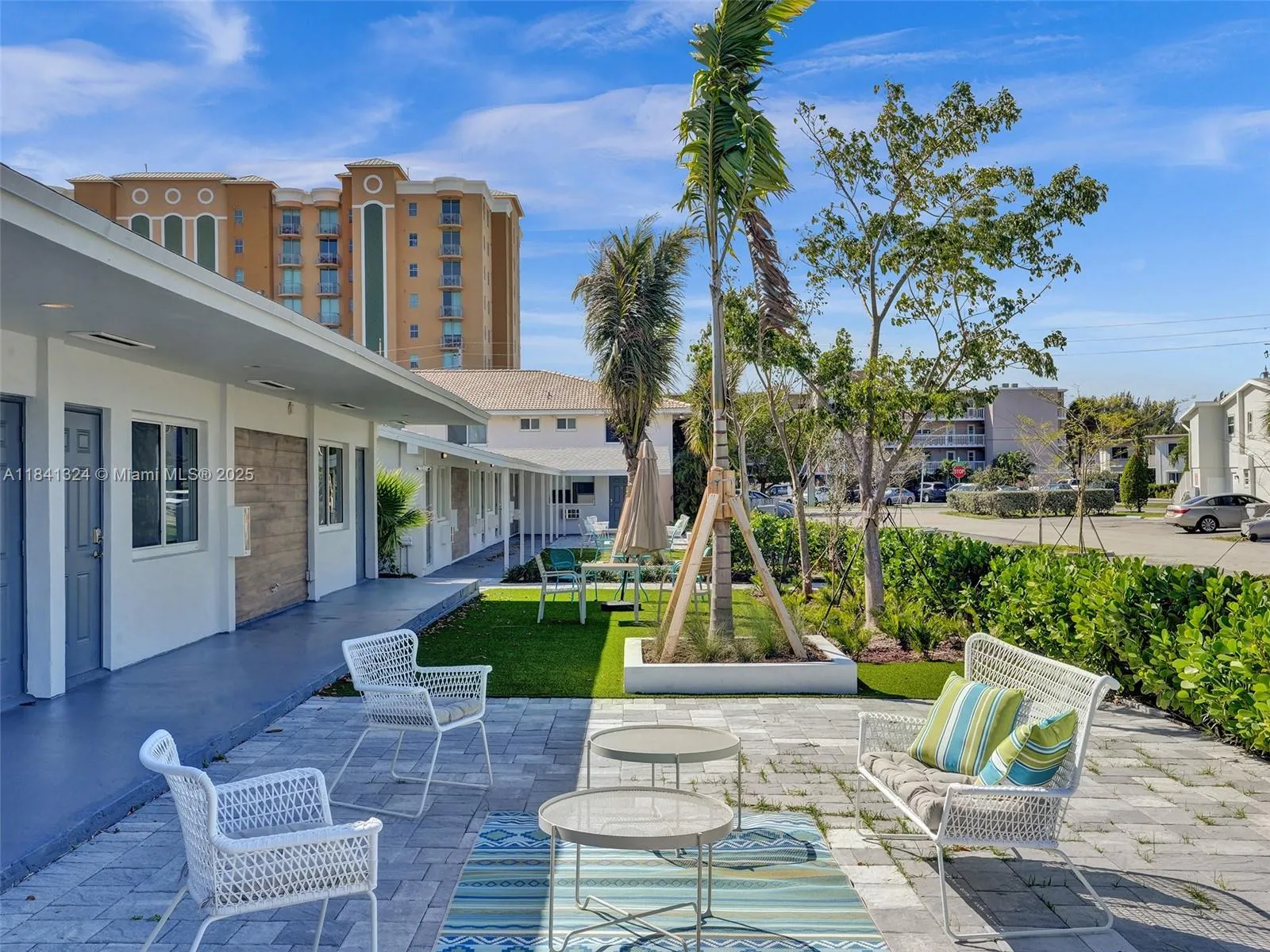 3204-3208 NE 9th St, Pompano Beach FL 33062