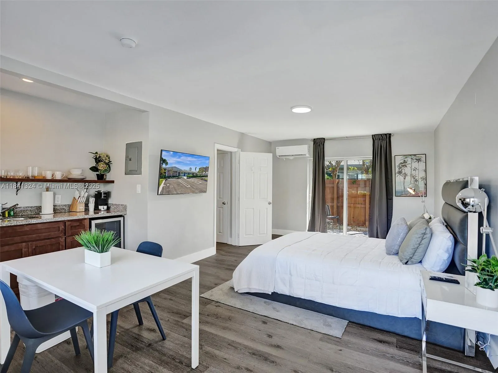 3204-3208 NE 9th St, Pompano Beach FL 33062