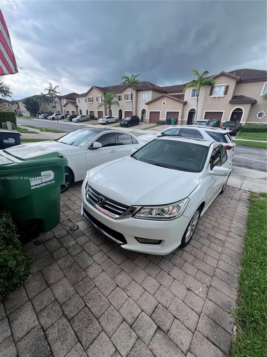 22155 SW 88th Path, Cutler Bay FL 33190