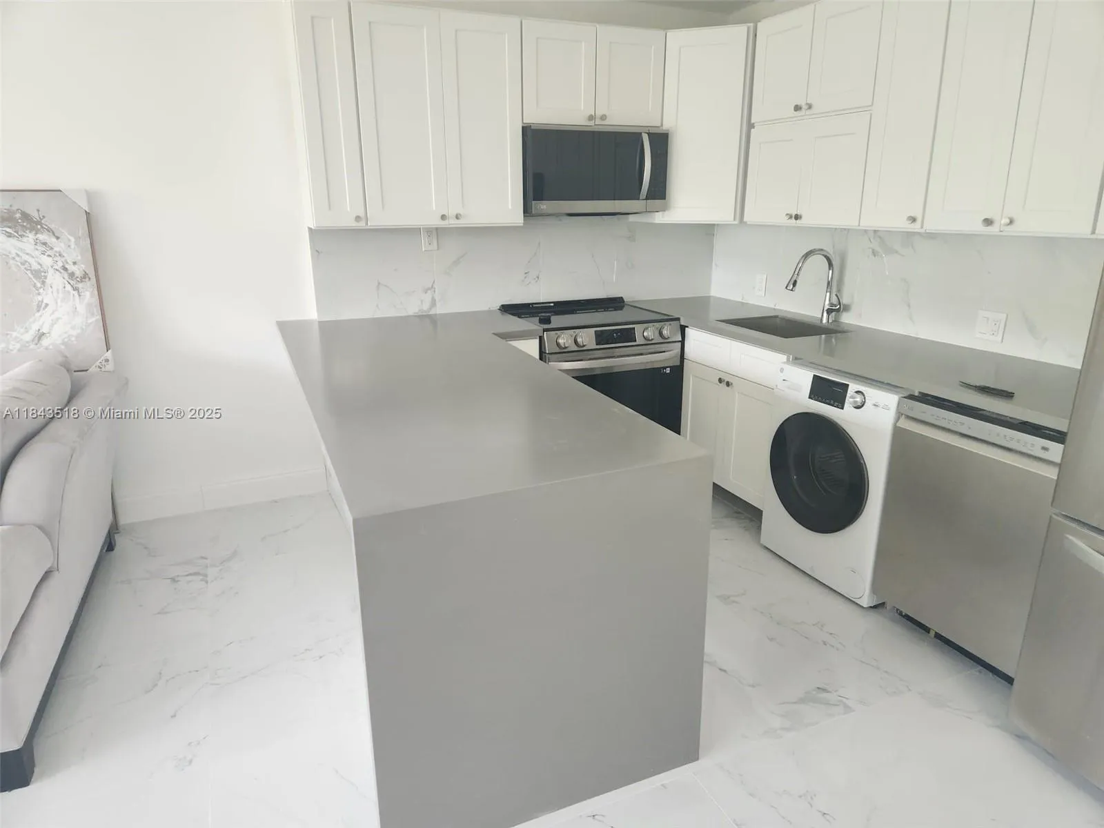 2 bedroom 1 bath for sale at 206 Suffolk E # 206, Boca Raton FL 33434