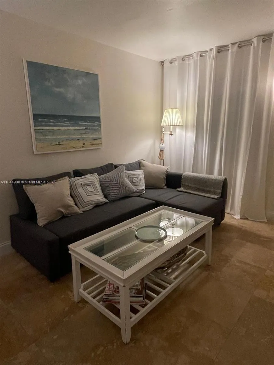 100 Sunrise Dr # 27, Key Biscayne FL 33149