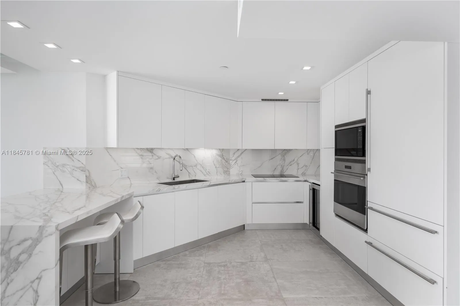 1800 Sunset Harbour Dr # 1515, Miami Beach FL 33139