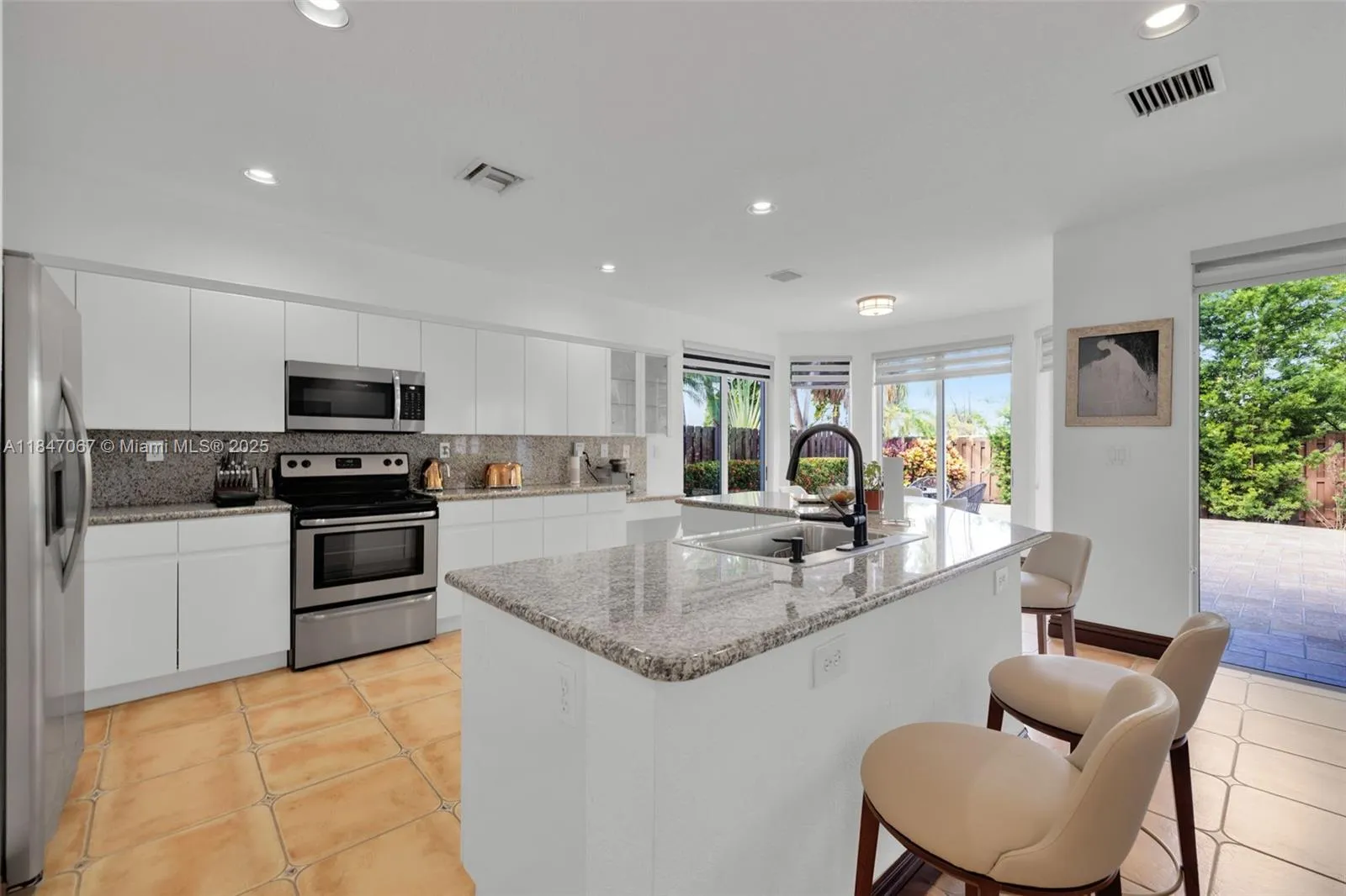 NW 107th, Doral FL 33178