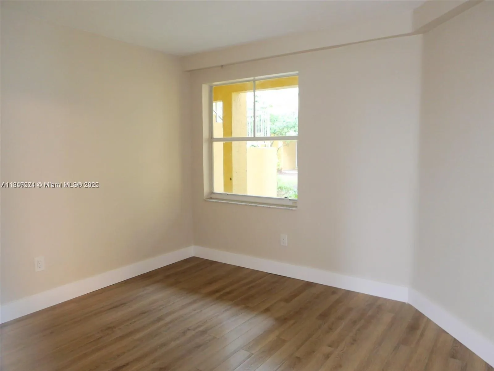 9640 NW 2nd St # 206, Pembroke Pines FL 33024