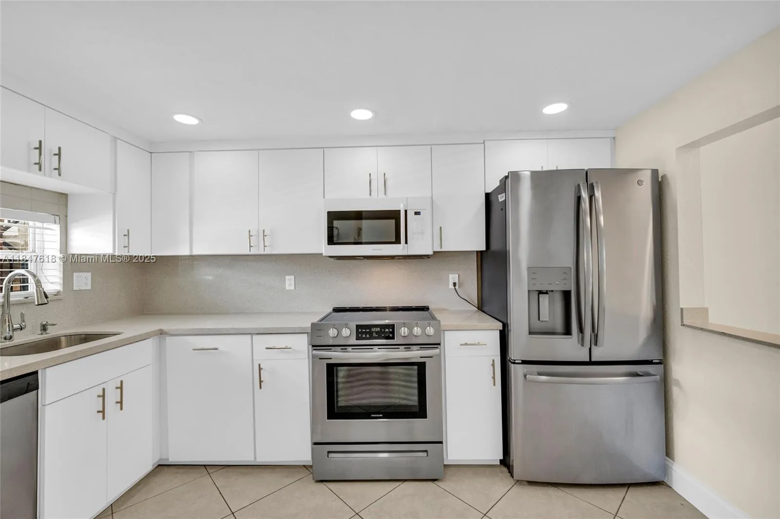 681 S Hollybrook Dr # 109, Pembroke Pines FL 33025