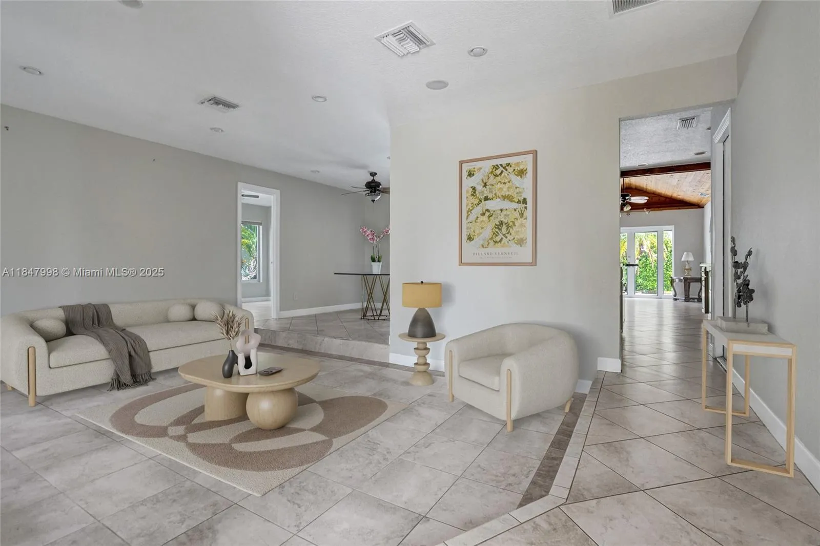 571 SE 11th St, Pompano Beach FL 33060