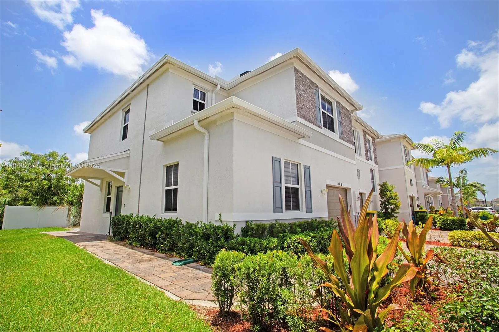 4 bedroom 3 bath for sale at 846 SE 19th St, Homestead FL 33034
