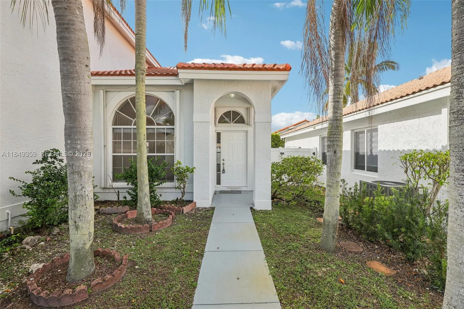 1378 SW 180th Ave, Pembroke Pines FL 33029