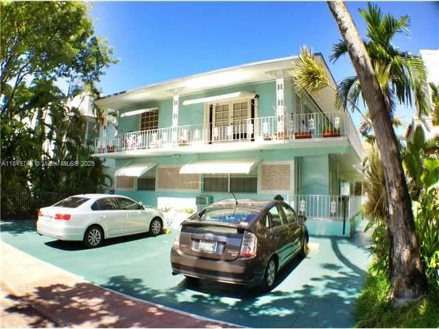 945 Meridian Ave # 11, Miami Beach FL 33139