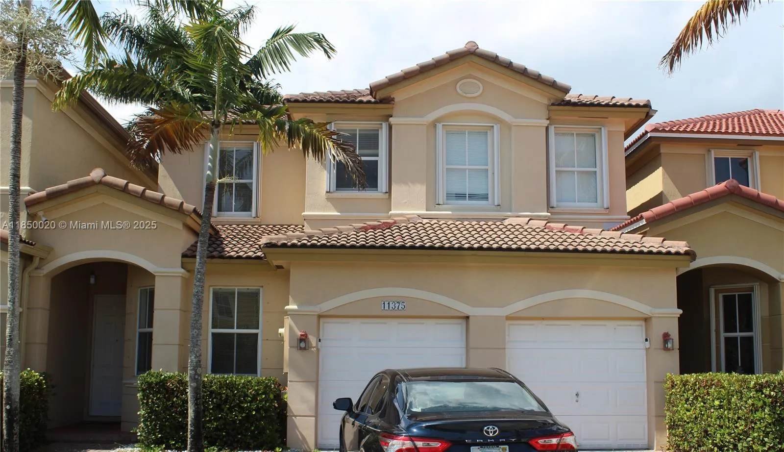 4 bedroom 3 bath for sale at 11375 NW 77th Ln, Doral FL 33178