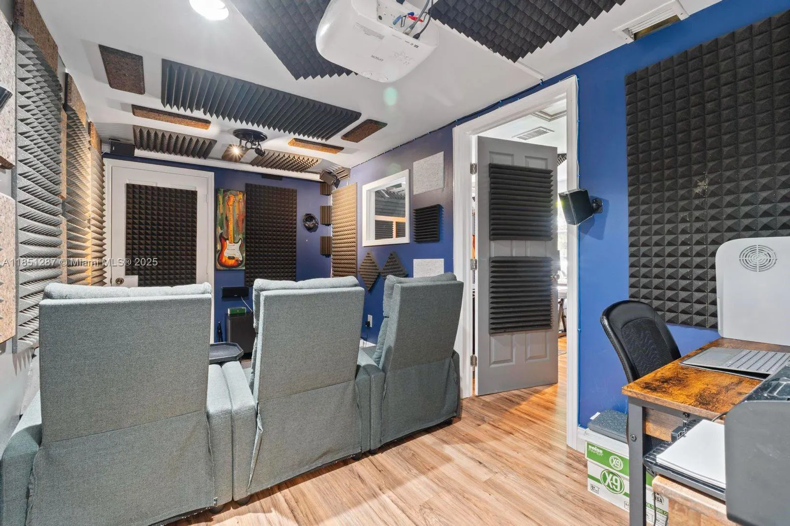 18266 NW 6th St, Pembroke Pines FL 33029