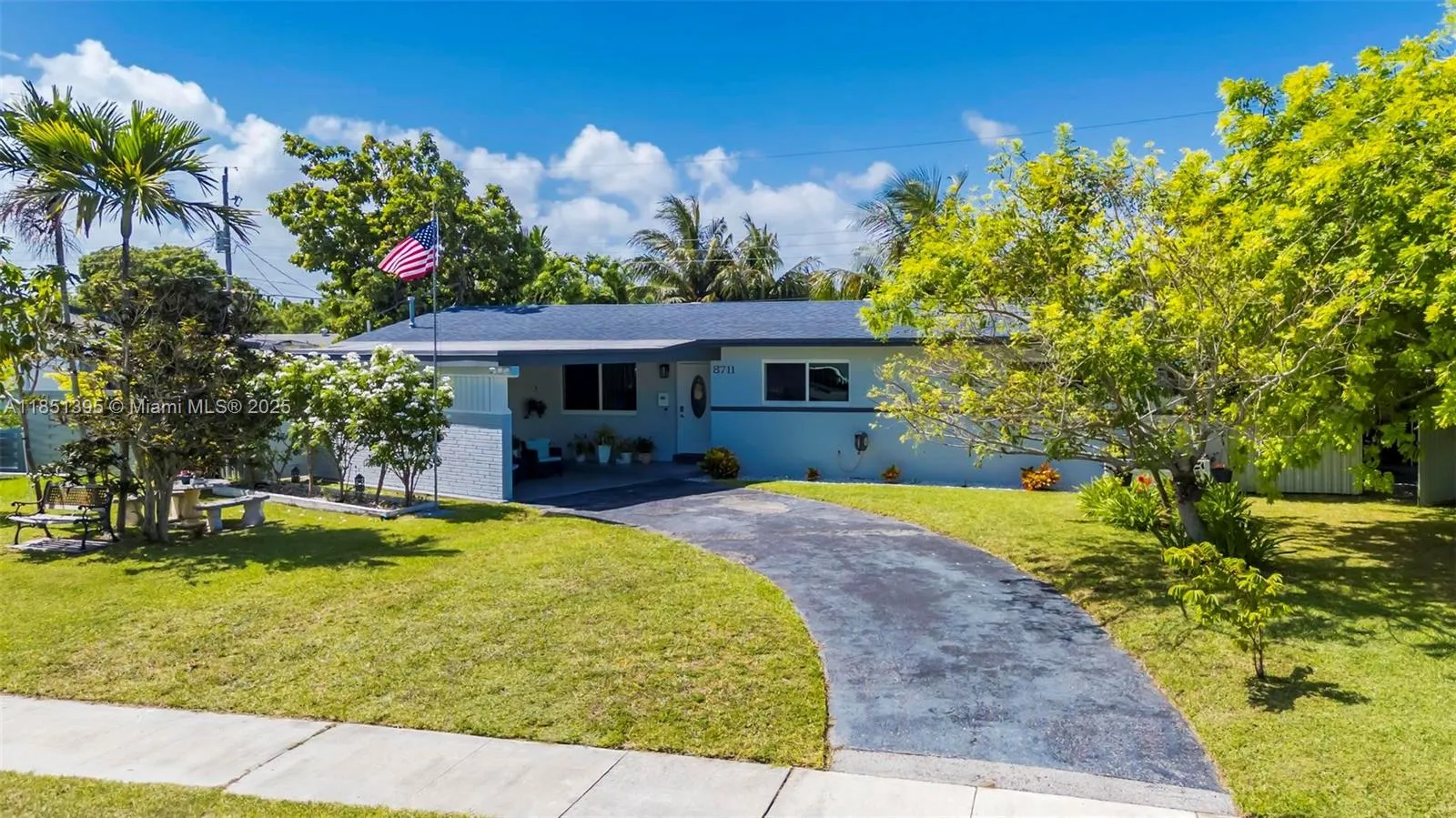 8711 SW 191st St, Cutler Bay FL 33157