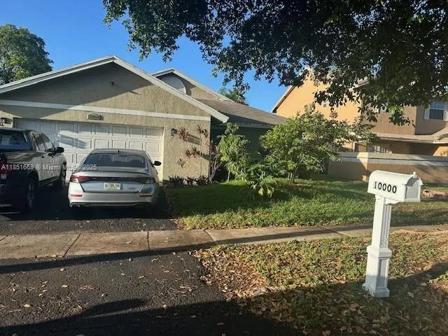 3 bedroom 2 bath for sale at 10000 SW 9th Ct, Pembroke Pines FL 33025