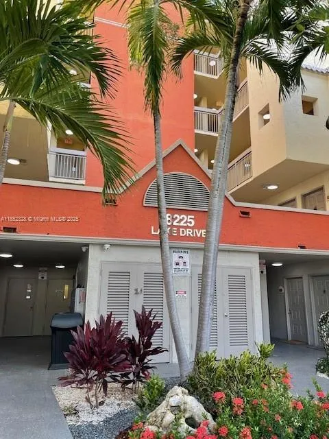 1 bedroom 1 bath for sale at 8225 Lake Dr # 208, Doral FL 33166