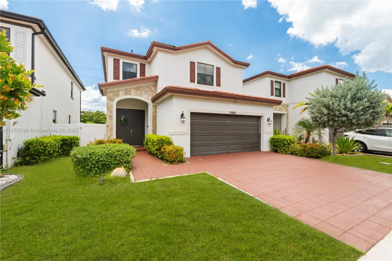 3 bedroom 2 bath for sale at 10488 W 35th Way, Hialeah FL 33018