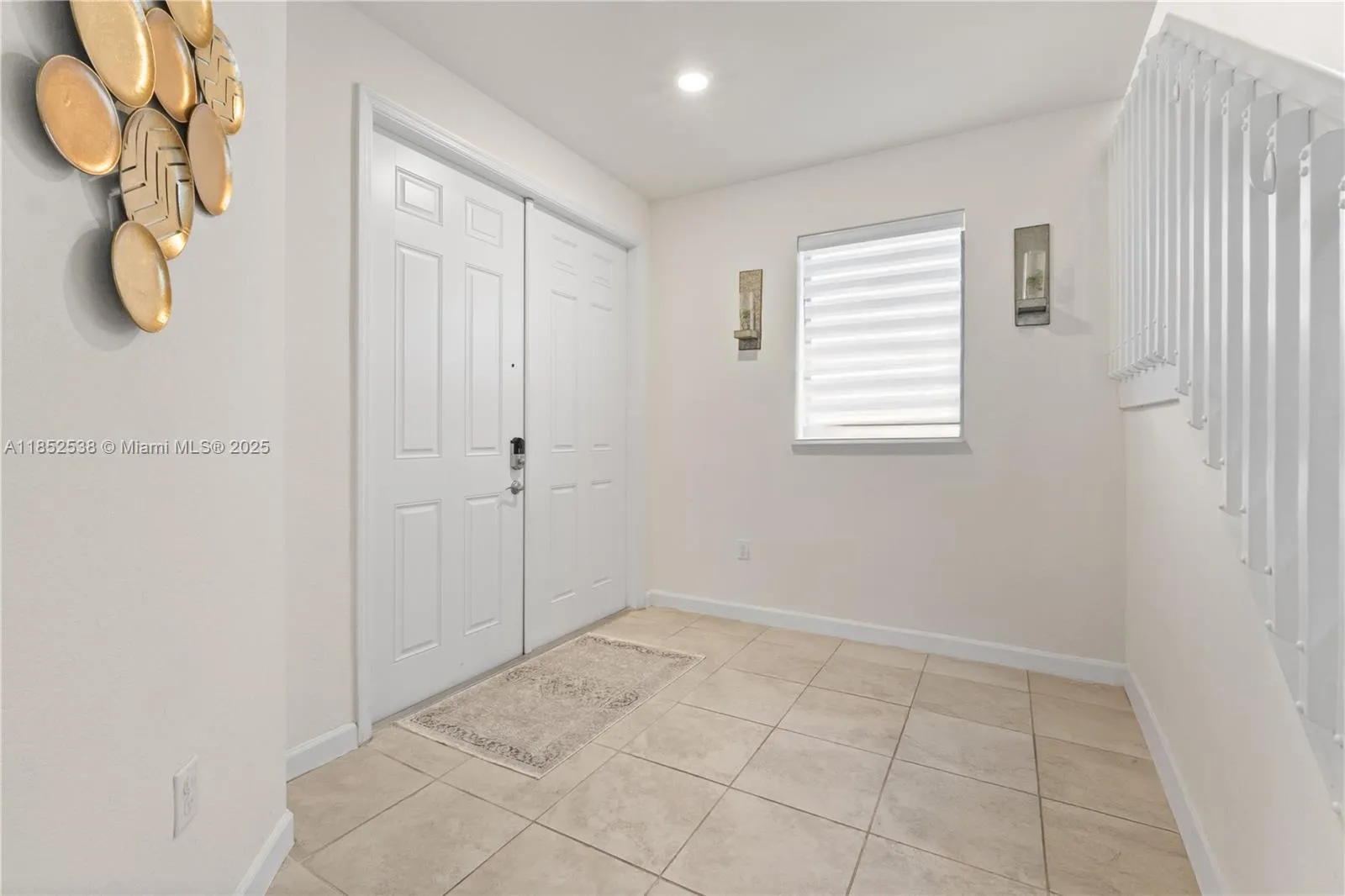 10488 W 35th Way, Hialeah FL 33018