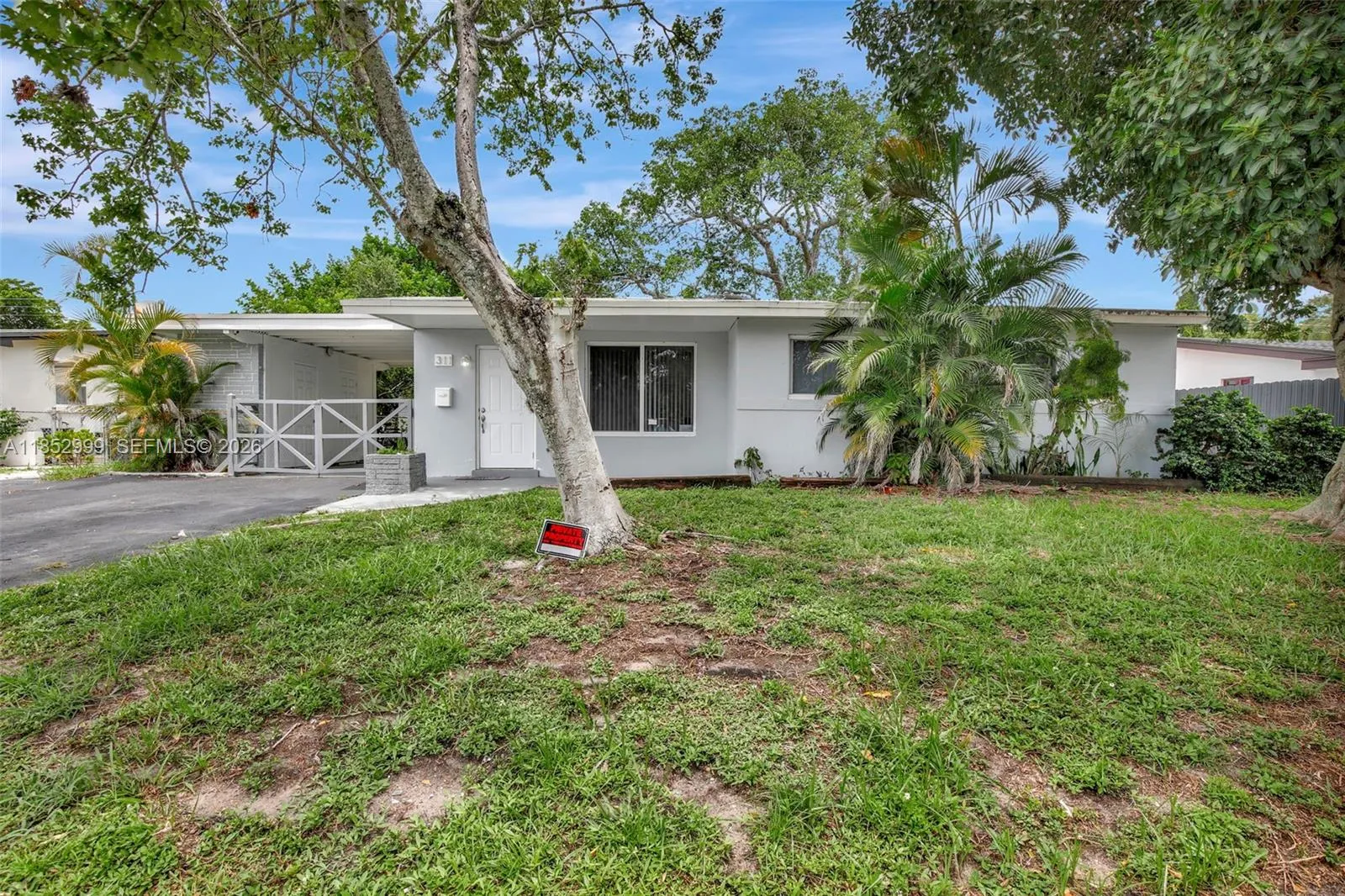 311 SW 68th Ter, Pembroke Pines FL 33023