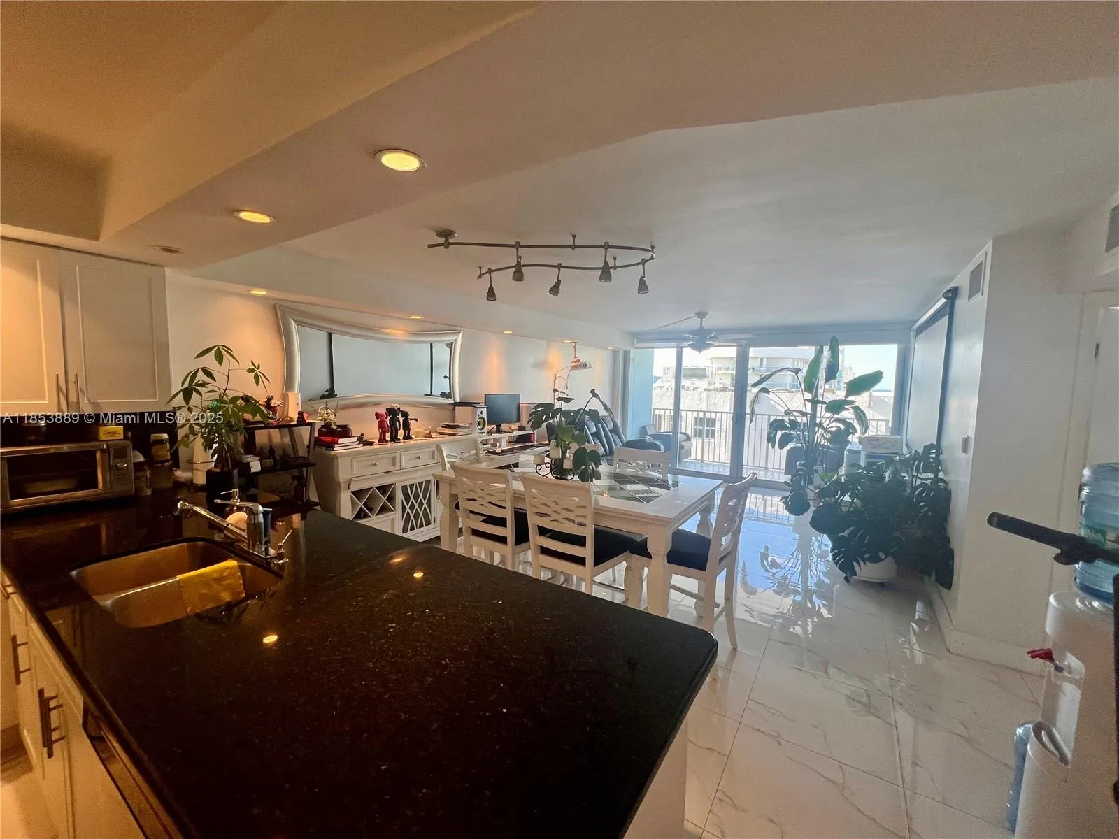5838 Collins Ave # 14D, Miami Beach FL 33140