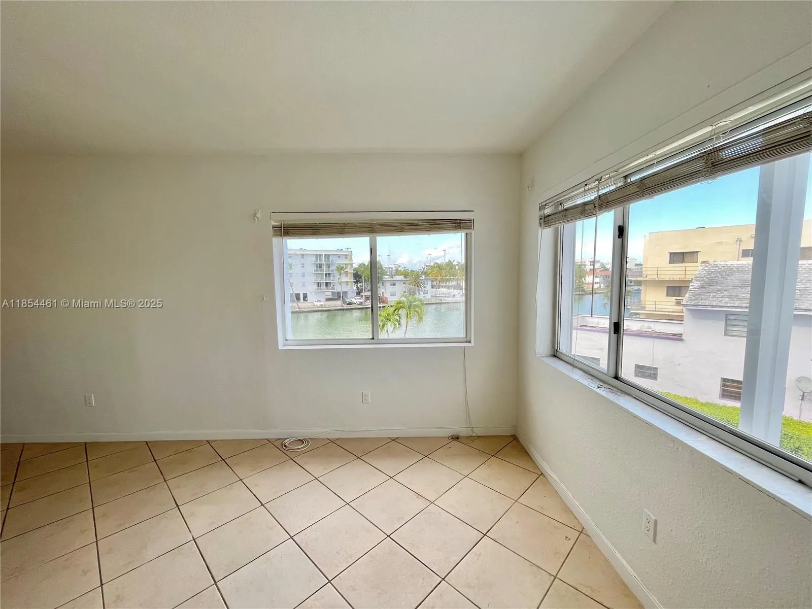 1185 Marseille Dr # 309, Miami Beach FL 33141