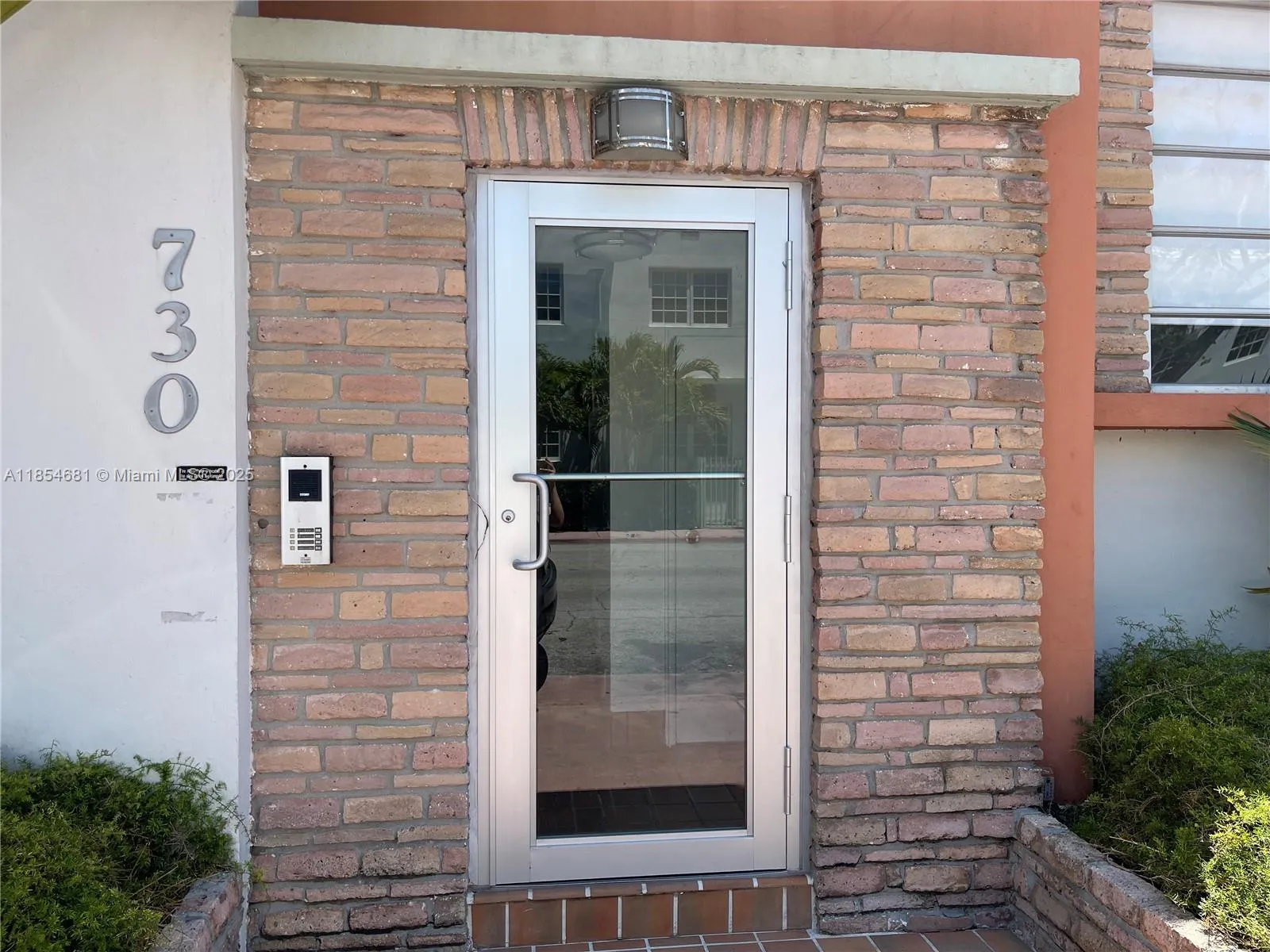 730 12th St # 10, Miami Beach FL 33139