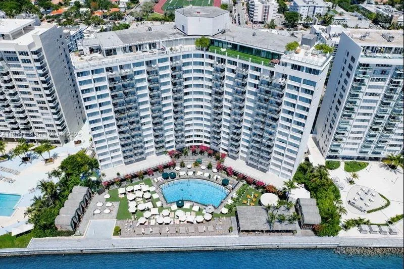 1100 West Ave # 425, Miami Beach FL 33139