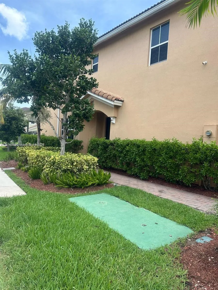 2450 SE 14th Ct # 2450, Homestead FL 33035