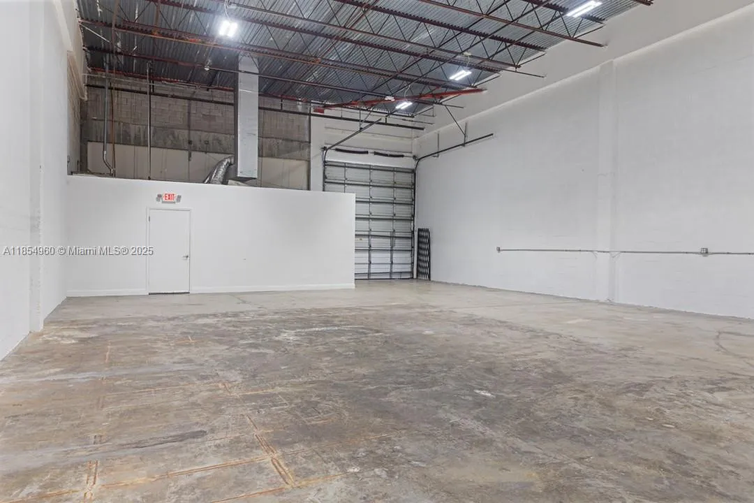 1501 NW 82nd Ave, Doral FL 33126