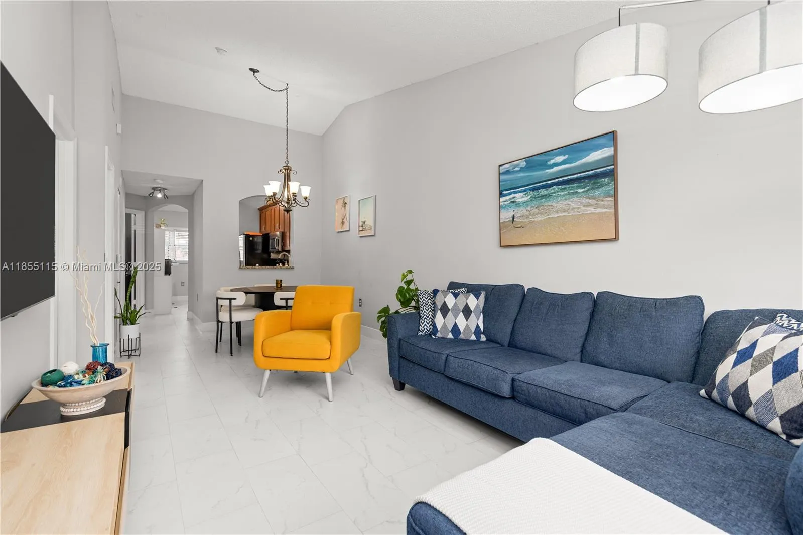 2250 NW 78th Ave # 202, Pembroke Pines FL 33024