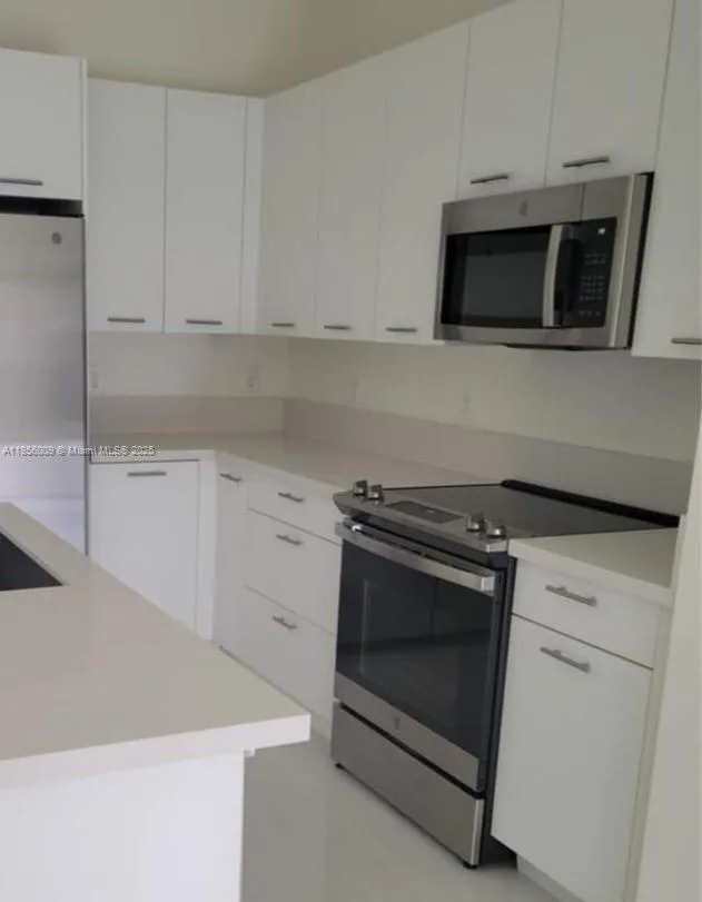 8167 NW 41st St # 109, Doral FL 33166