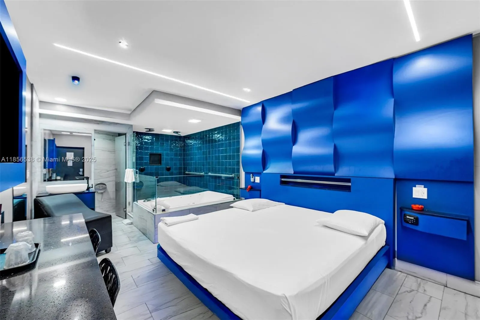 for sale at 841 N Krome Ave, Homestead FL 33030