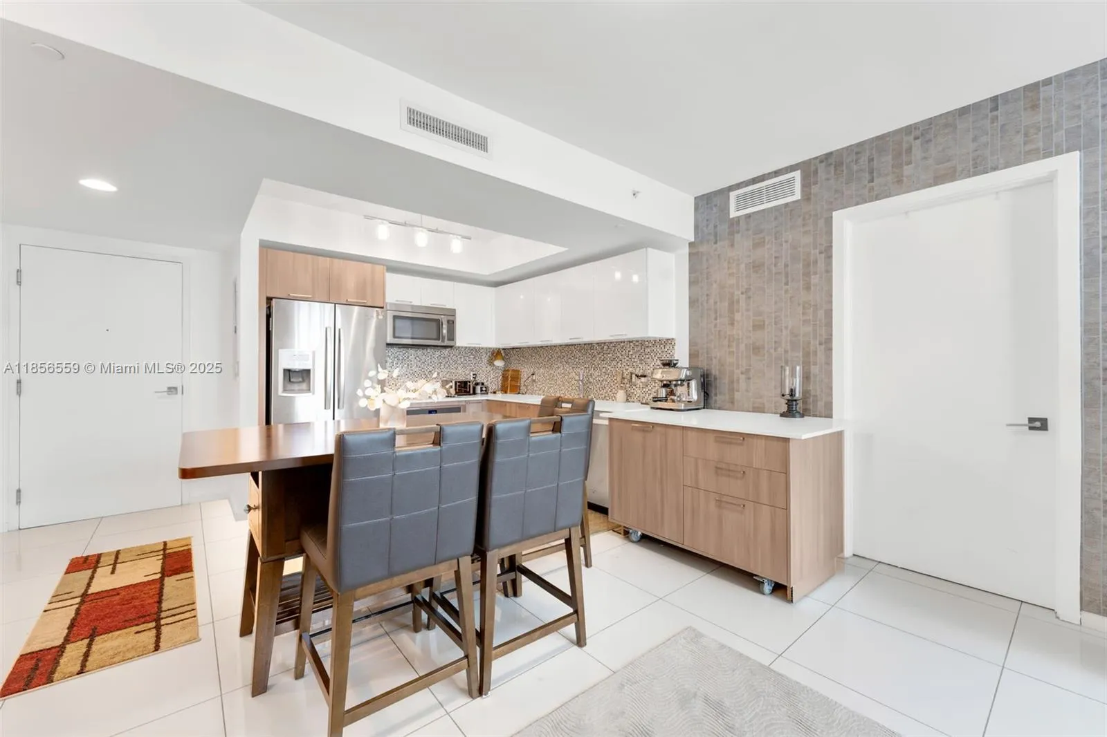 5252 NW 85th Ave # 1103, Doral FL 33166