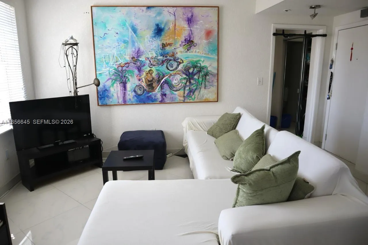 802 Euclid Ave # 305, Miami Beach FL 33139