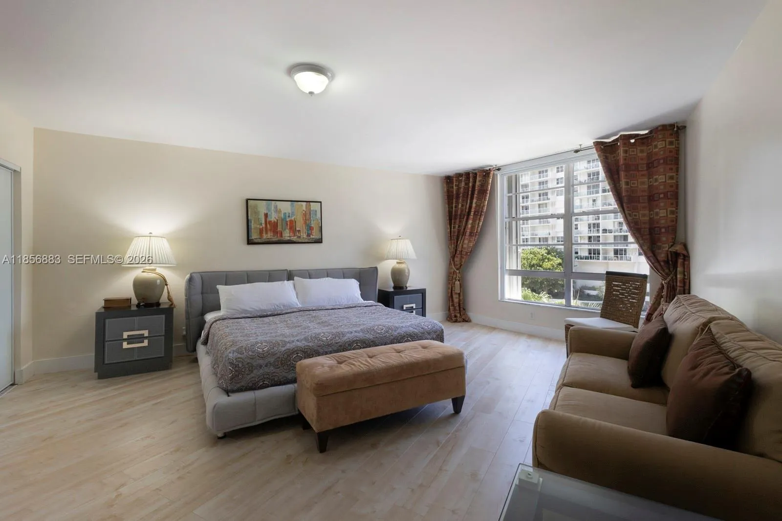 5660 Collins Ave # 4B, Miami Beach FL 33140