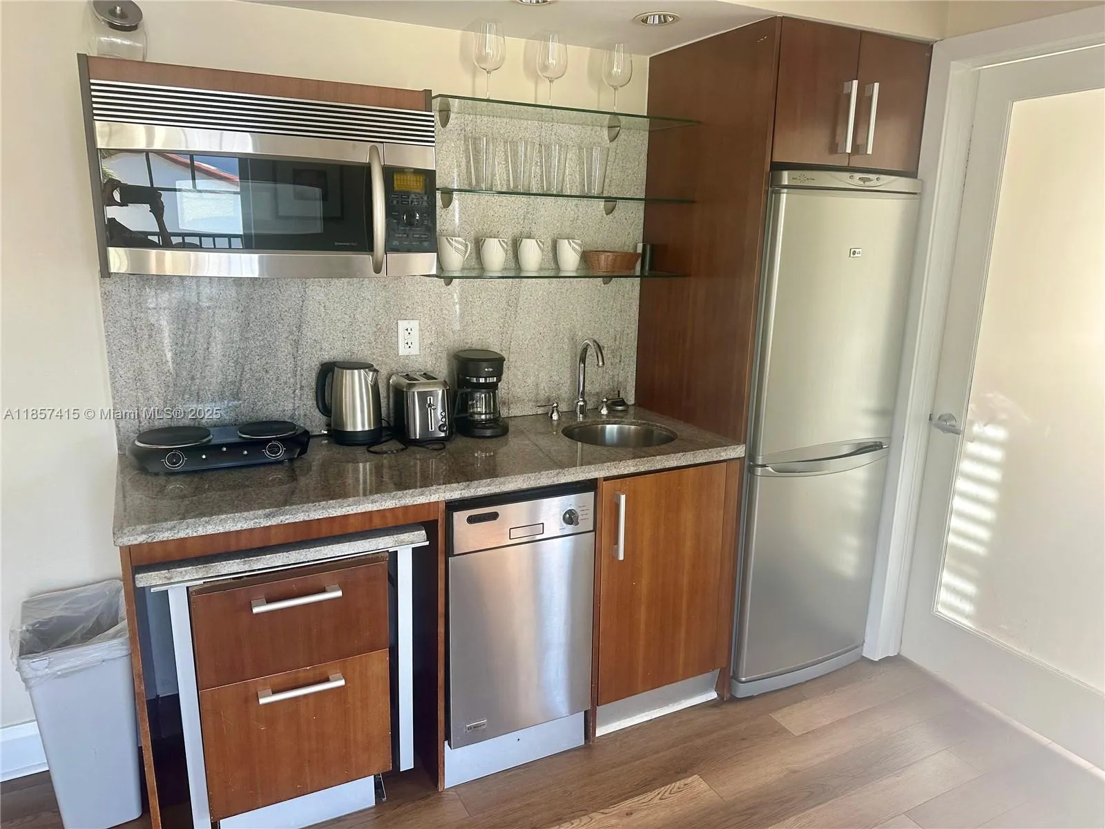 1060 Ocean Dr # D309, Miami Beach FL 33139