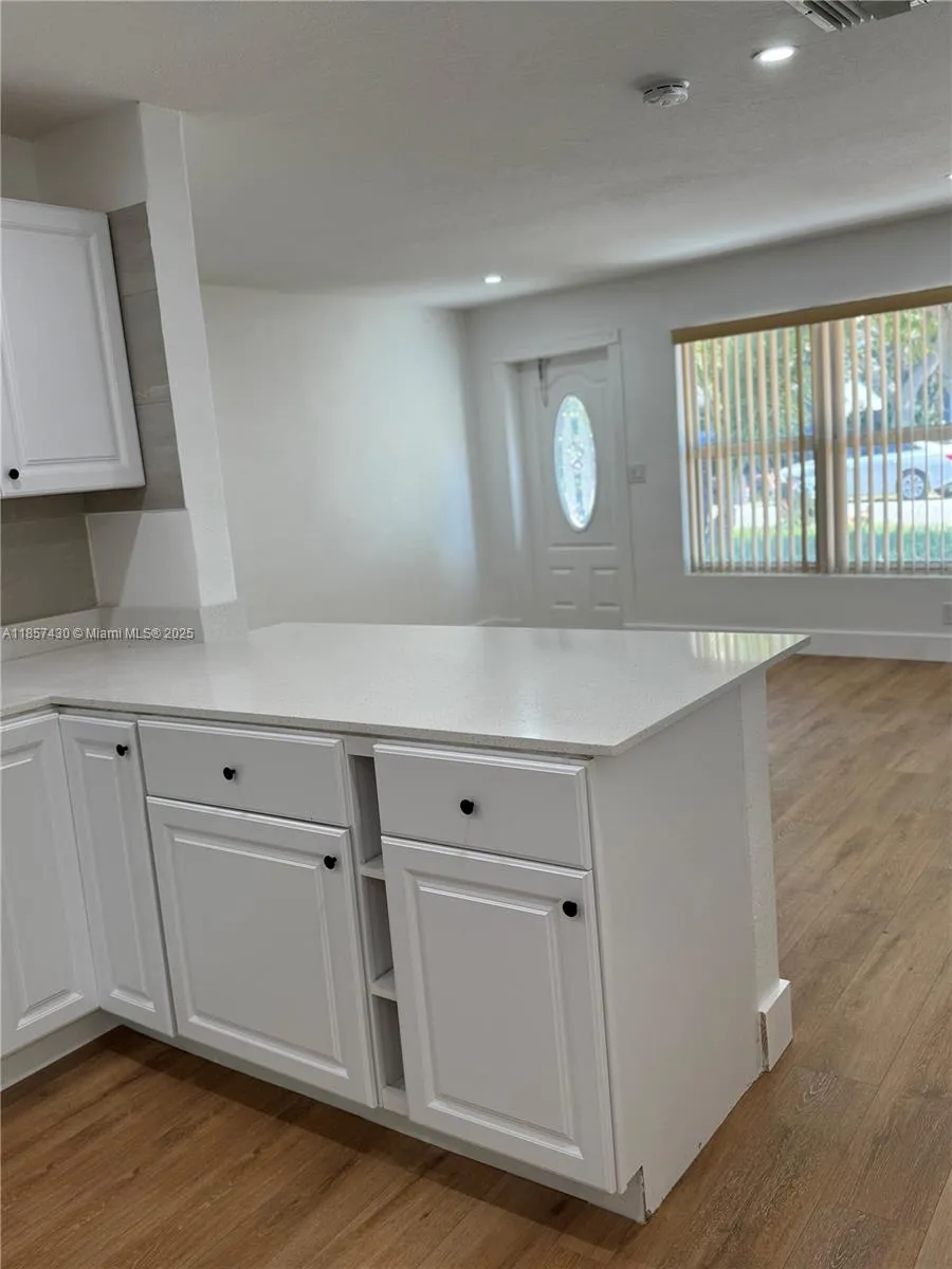 1611 NE 32nd Pl, Pompano Beach FL 33064